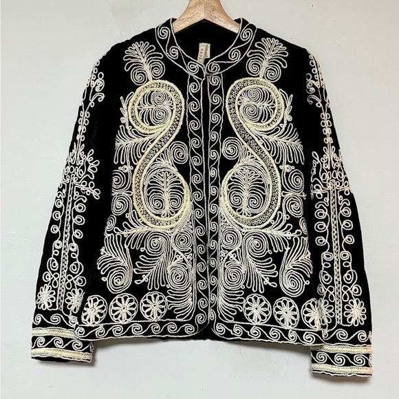 RAGA Winston Velvet Embroidered Jacket Black Ivory Anthropologie Torero‎ Blazer - Picture 5 of 16